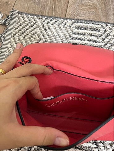 Calvin klein nar çiçeği çanta - Görsel 8