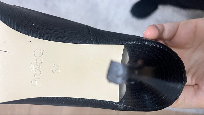 Siyah topuklu ayakkabı - Görsel 5