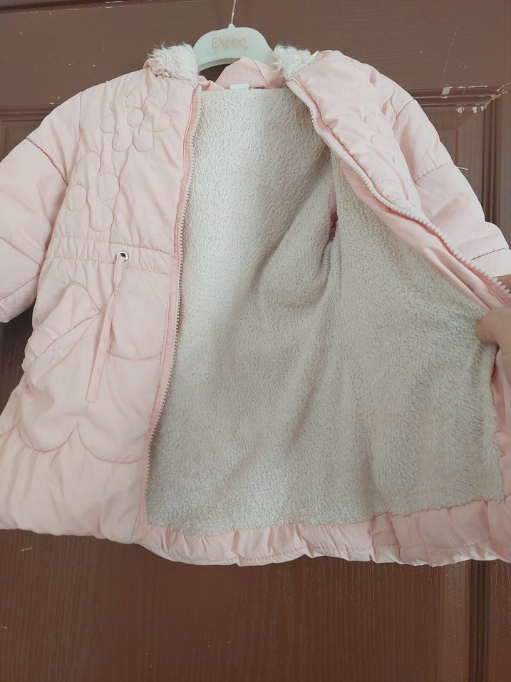 Düğmeli Bej Kız Çocuk Mont - Görsel 2