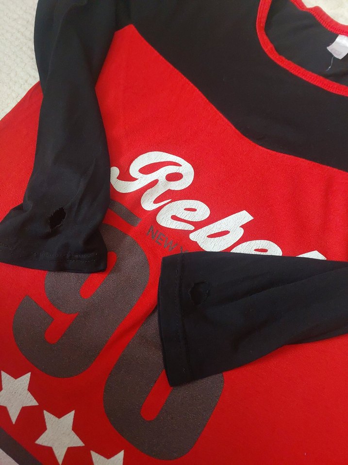 Kız Çocuk Kırmızı Rebel Baskılı Uzun Kollu Tişört - Görsel 3