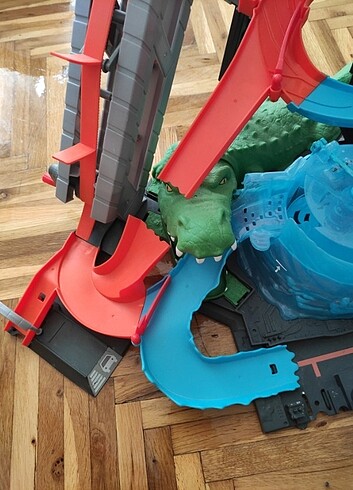 Hot Wheels Hotwheels Renk değiştiren araba oyuncagi