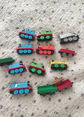  Beden Thomas Tren seti 12 parca