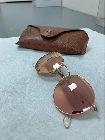 Rayban güneş gözlüğü