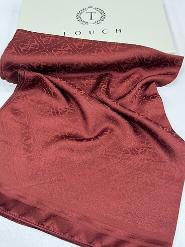 Guess şal