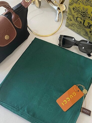 Gucci eşarp