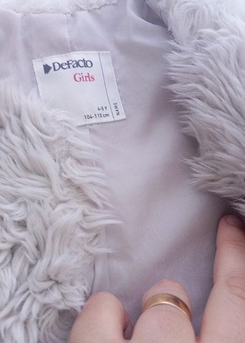 Kız Çocuk Gri Kürklü V Yaka Yelek - Görsel 2