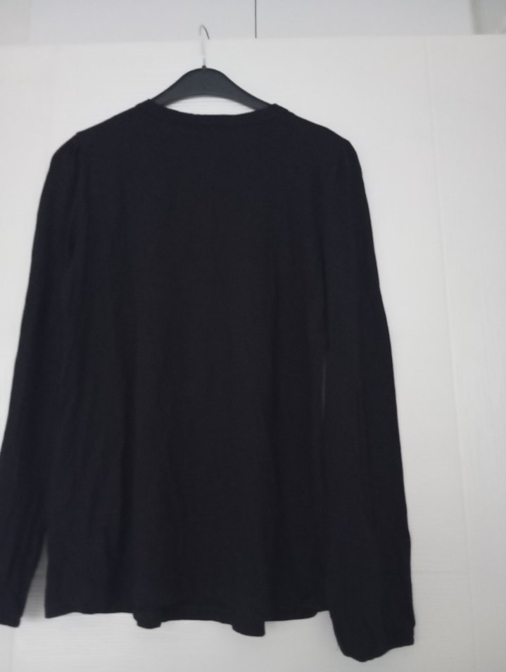 Düğmeli Nakışlı Siyah Uzun Kollu Bluz - Görsel 3