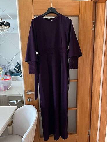 Özel gün elbısesı