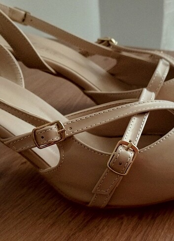 Bej topuklu ayakkabı - Görsel 5