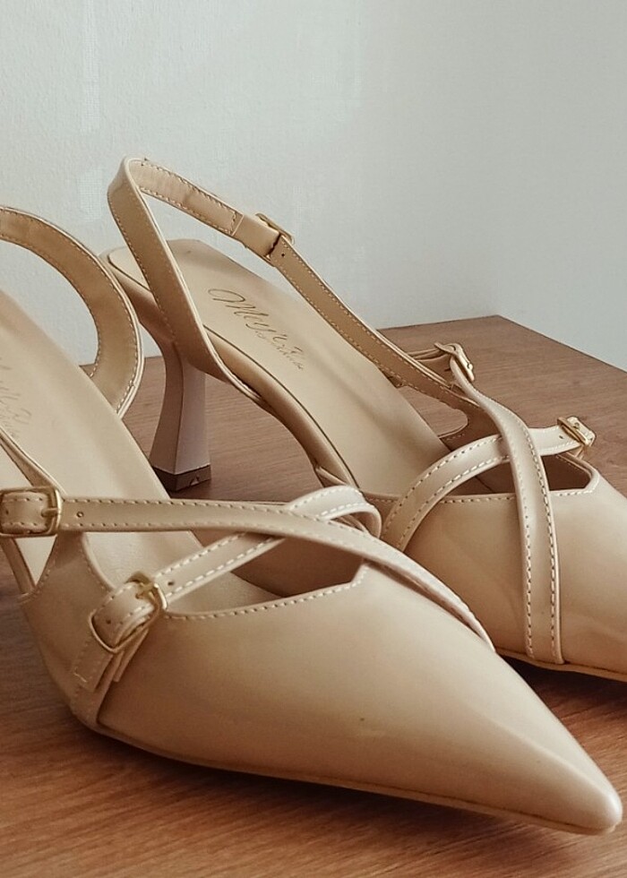 Bej topuklu ayakkabı  - Görsel 4