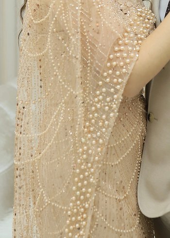 İnci İşlemeli pelerinli ten rengi Uzun Abiye Elbise - Görsel 3