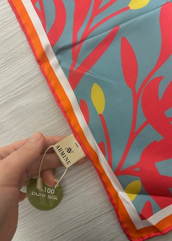 Alemine %100 ipek eşarp - Görsel 2