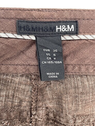 36 Beden kahverengi Renk H&M Mini Şort %70 İndirimli.