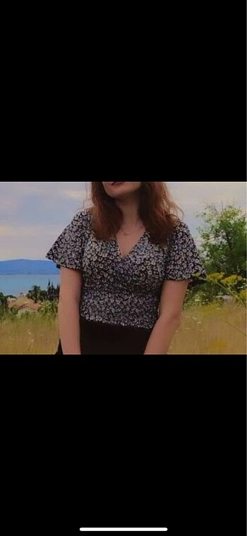 Çiçekli bluz