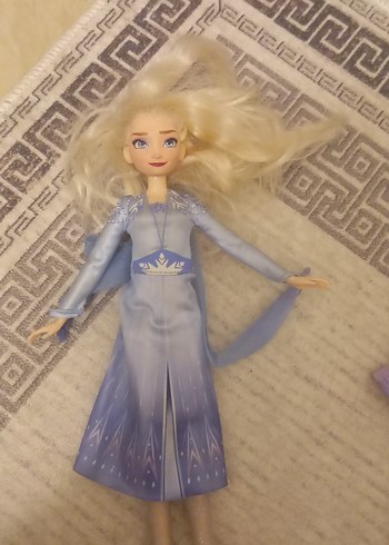 Barbie orjinal frozen Şarkı Söyleyen Elsa Bebek
