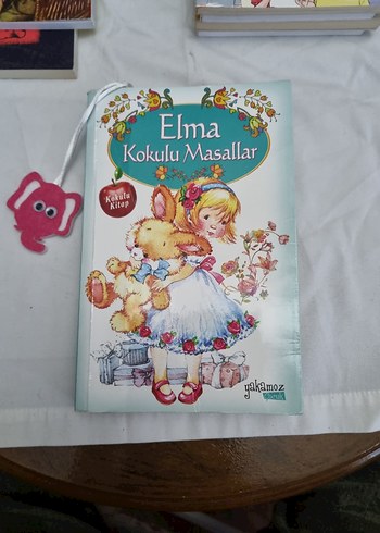 Elma Kokulu Masallar