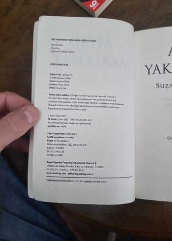 Beden Renk Suzanne Collins - Ateşi Yakalamak
