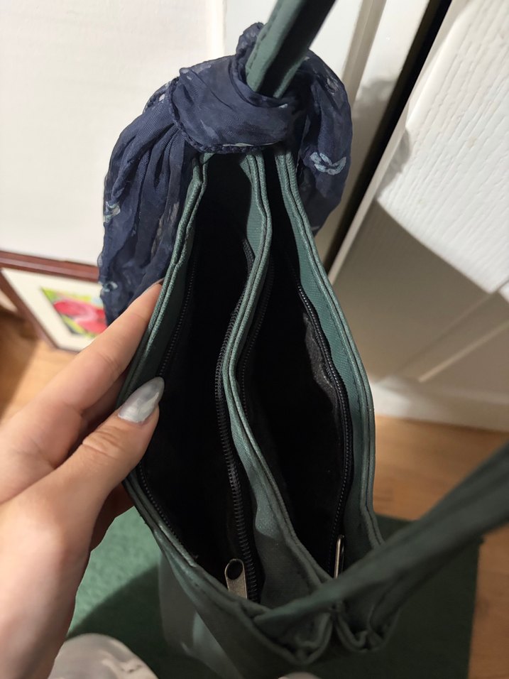 Püsküllü Yeşil Kadın Omuz Çantası - Görsel 2