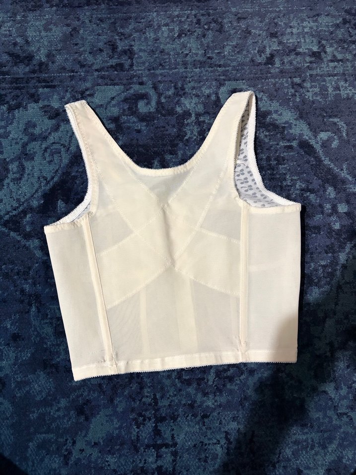 Dantelli Beyaz Vintage Büstiyer - Görsel 2