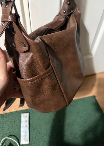 Kahverengi Deri Kadın Omuz Çantası - Görsel 4
