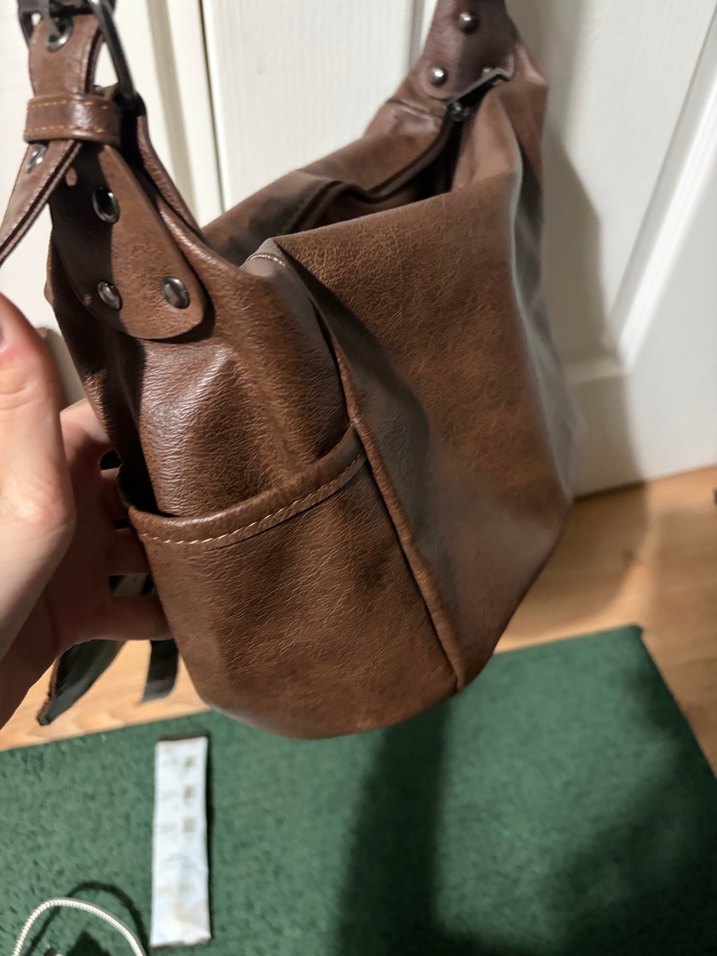 Kahverengi Deri Kadın Omuz Çantası - Görsel 4