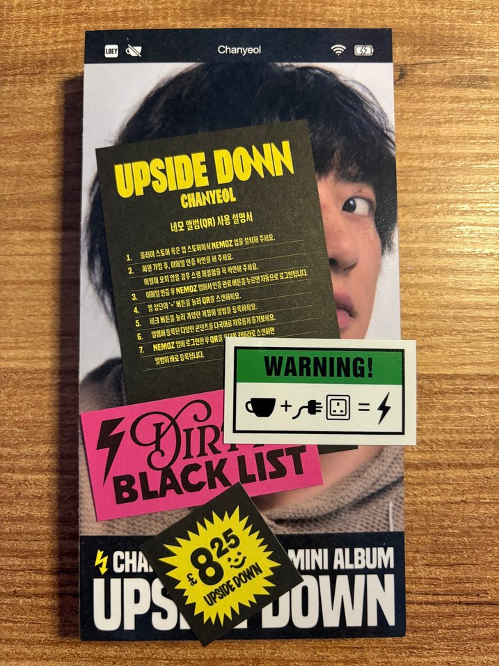 exo chanyeol upside down selfie versiyon albüm - Görsel 3