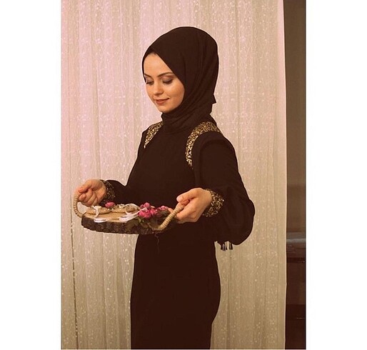 Zara Siyah kolları tül elbise
