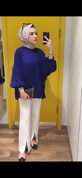 Zara Bluz rengi görüldüğü gibi