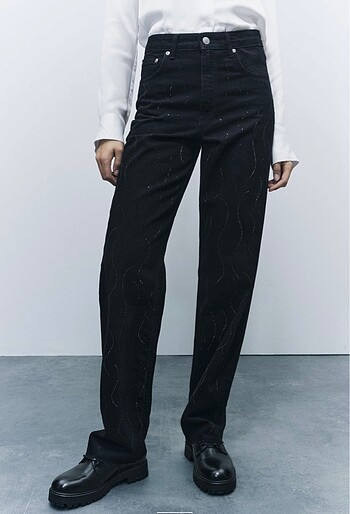 Taşlı denim pantolon