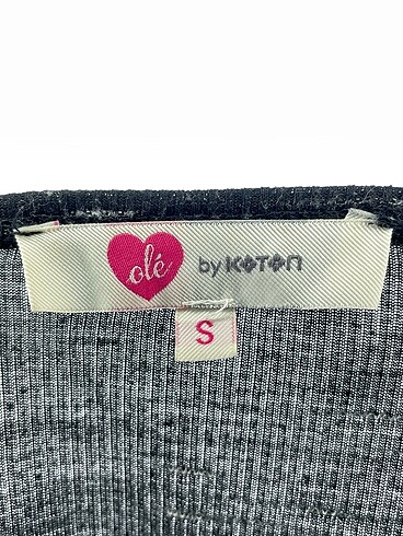 s Beden siyah Renk Koton T-shirt %70 İndirimli.