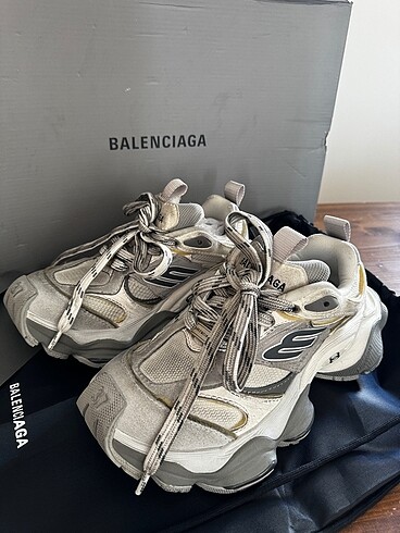 Balenciaga cargo sneaker triples