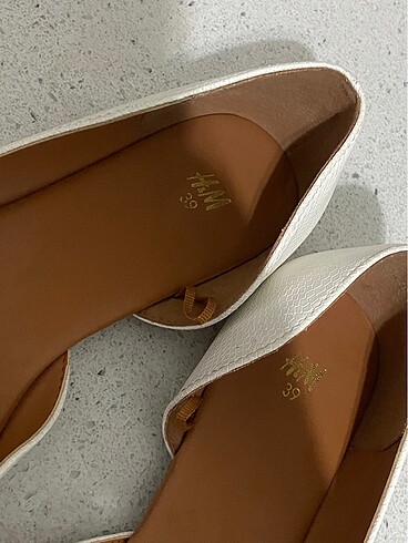 39 Beden beyaz Renk H&M babet