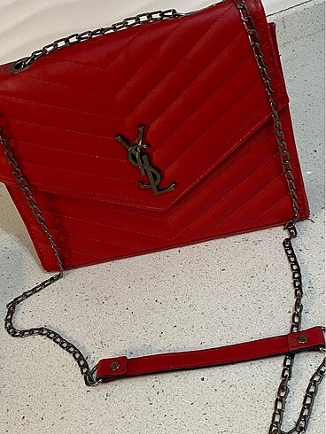 Ysl çanta kırmızı