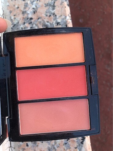 Anastasia Beverly Hills Anastasia beverly hills allık peach love
