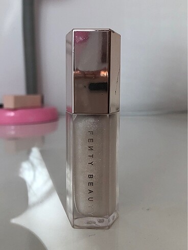 Fenty beauty diamond milk gloss