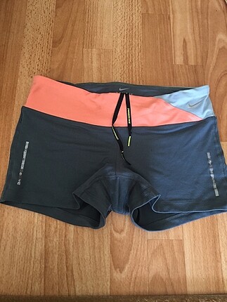 Nike spor