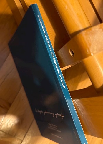 Şiir Dünyasına Yolculuk - Seçme Şiirler - Görsel 2