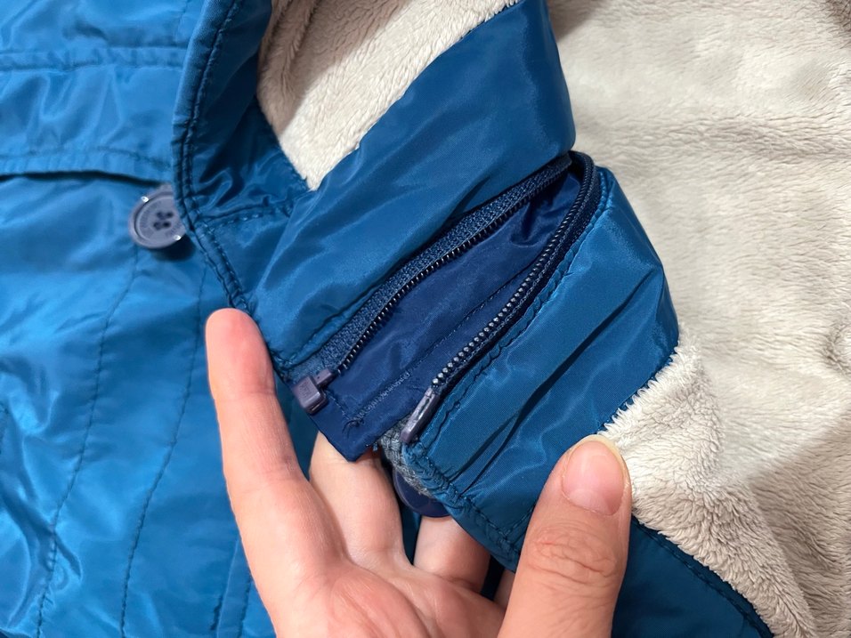 Erkek Çocuk Mavi Düğmeli Mont - Görsel 2