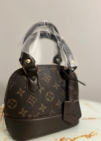 Louis Vuitton Çanta