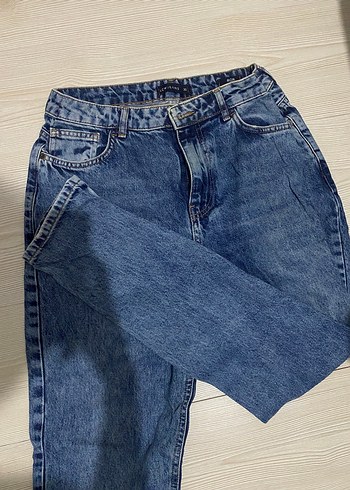 mom jean