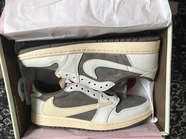 Nike Air Jordan 1 Travis Scott Reverse mocha