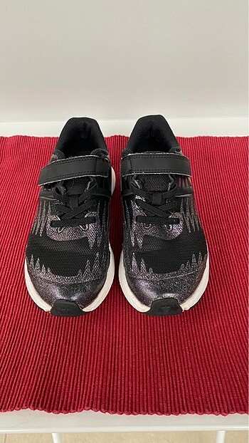 Nike çocuk spor ayakkabı