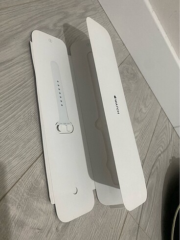 Beden Renk Apple Watch SE 2. Nesil model A2722