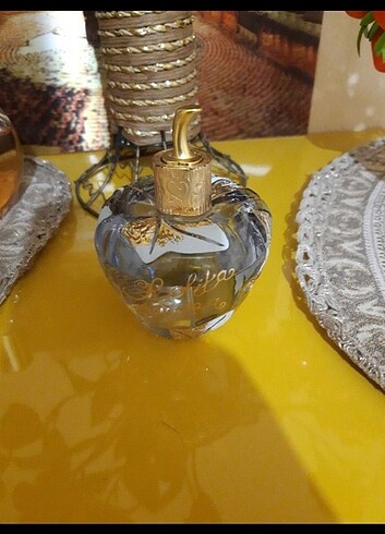  Beden Renk Lolita Lempicka