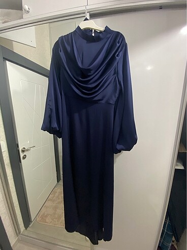 Suud Collection lacivert saten abiye