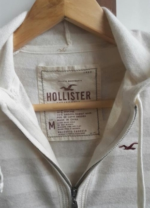 Hollister hırka....