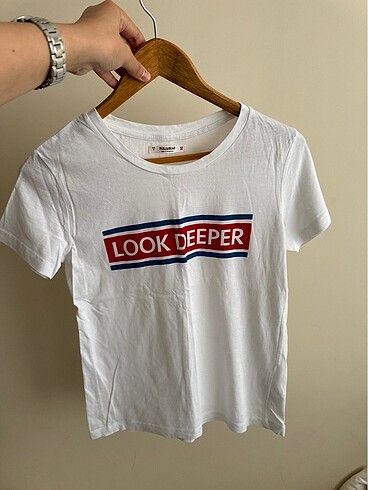 Pull and bear beyaz Small beden tshirt