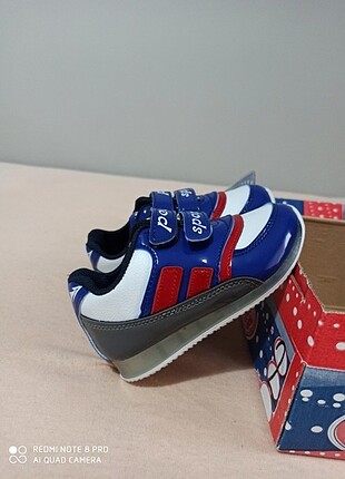 Bebek spor ayakkabı