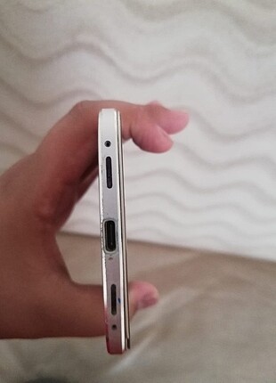 Beden Casper via a1 64 g ram 4