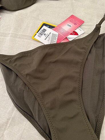 40 Beden Bikini